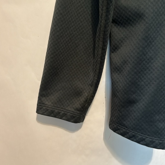 Marmot 1/4 Zip Lightweight Pullover (XL) - Picture 5 of 9